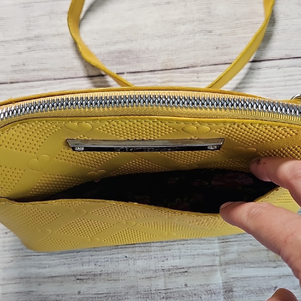 Betsey Johnson Yellow Crossbody Bag with Metallic Hardware - Picture 5 of 16